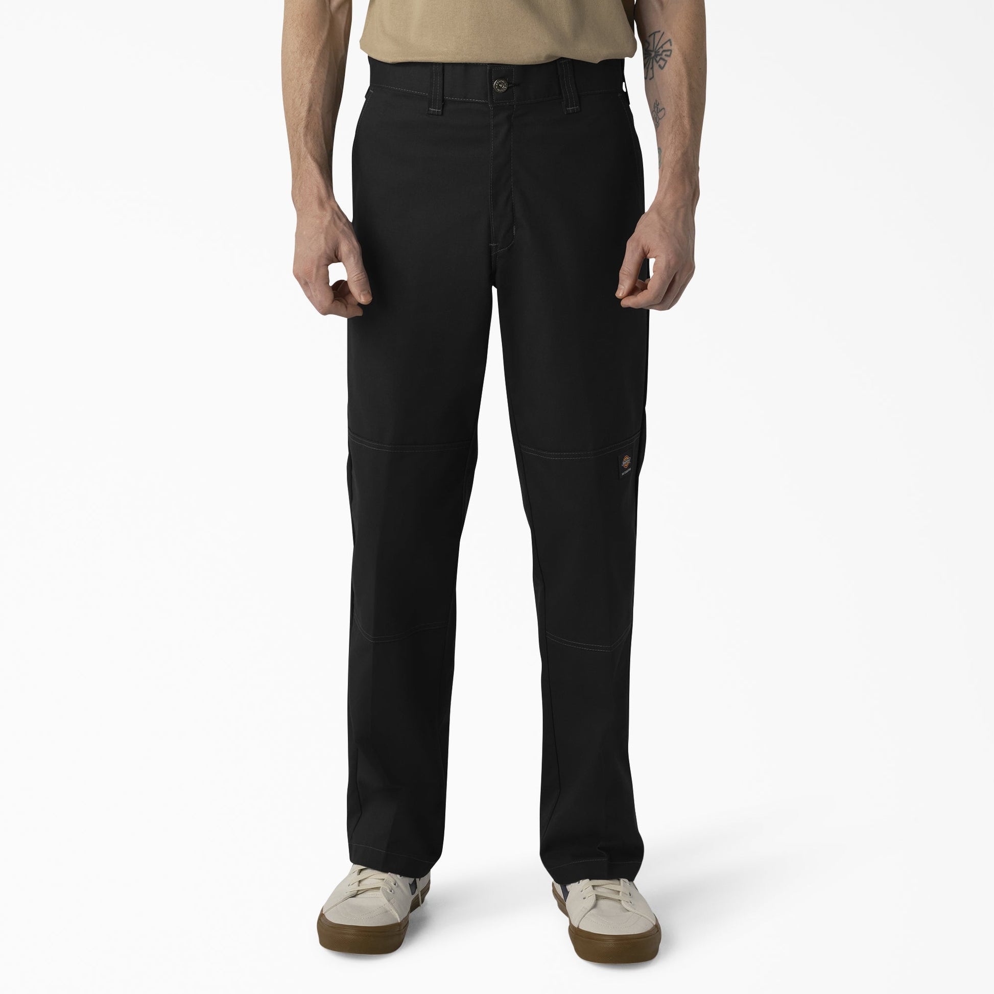 Black (BK),28